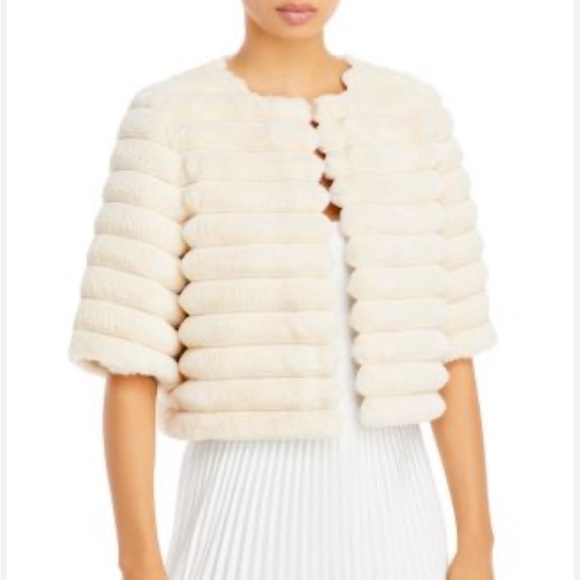 NWT Faux Fur Shrug - Picture 2 of 8